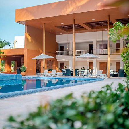Hotel Ixzi Plus Ixtapa  Extérieur photo