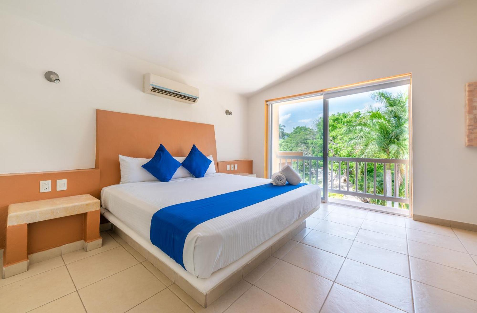 Hotel Ixzi Plus Ixtapa  Extérieur photo