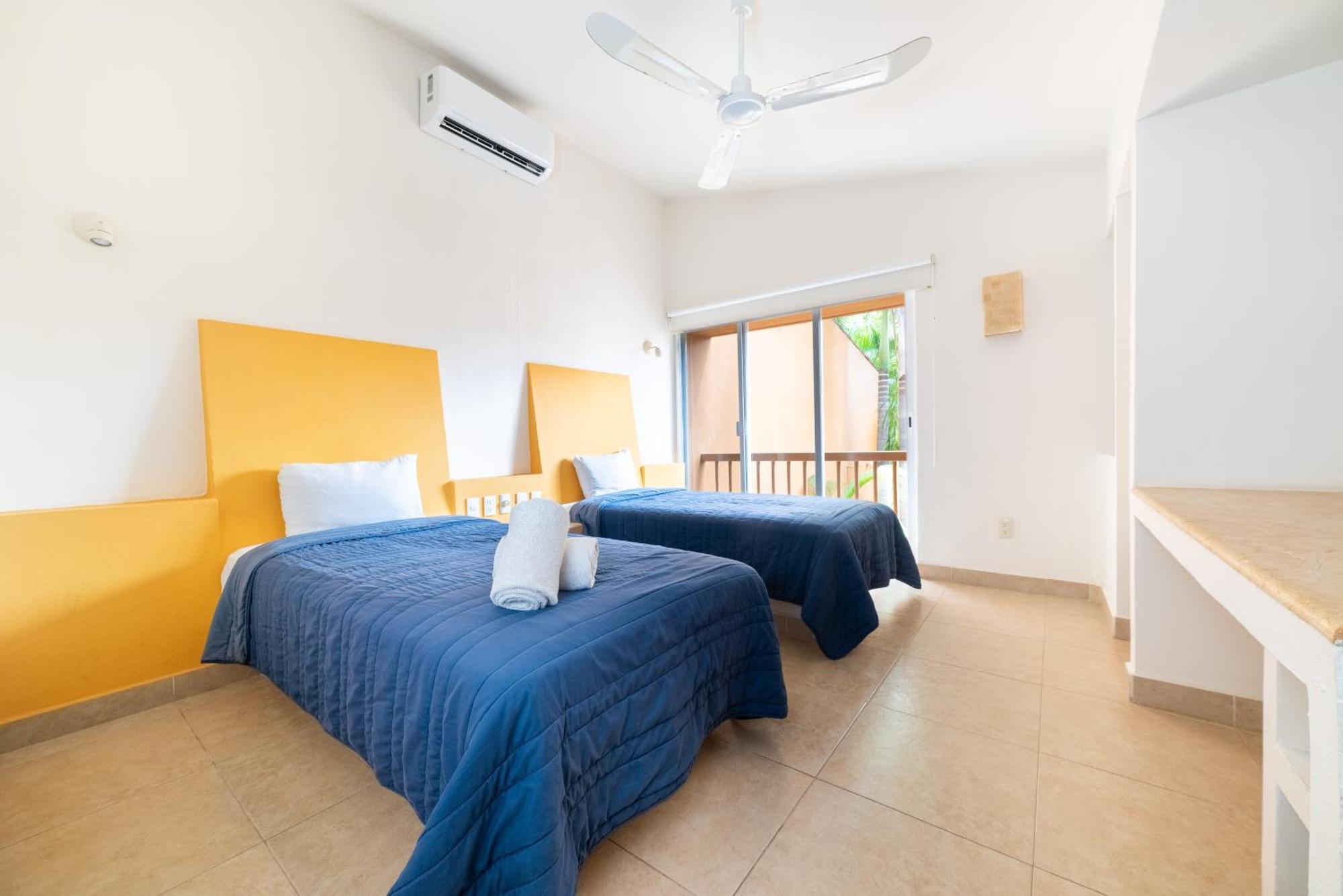 Hotel Ixzi Plus Ixtapa  Extérieur photo