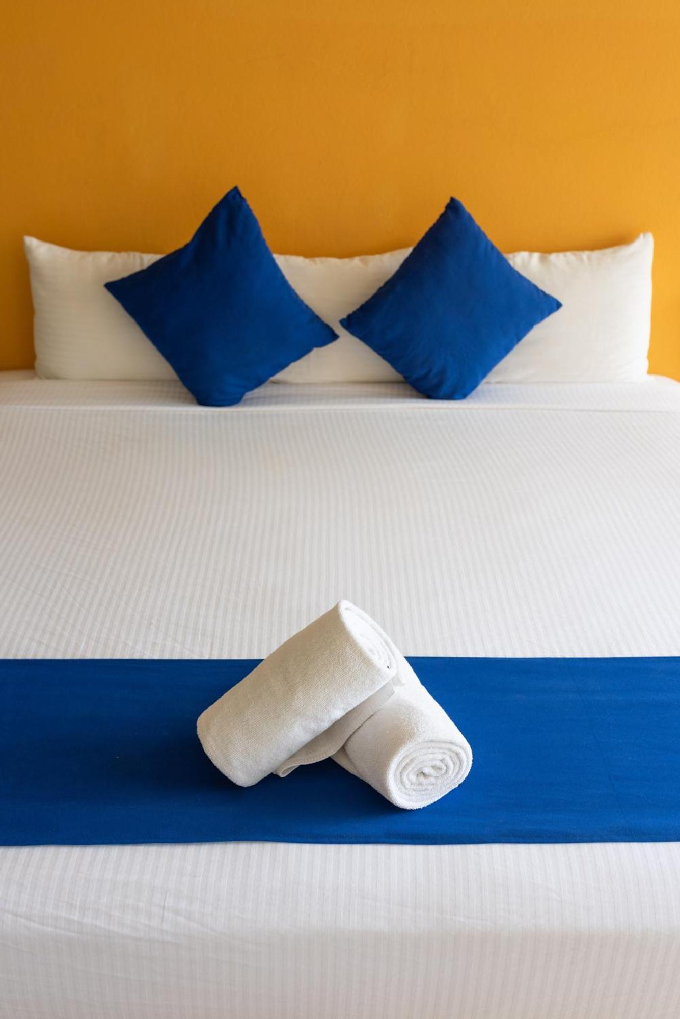 Hotel Ixzi Plus Ixtapa  Extérieur photo