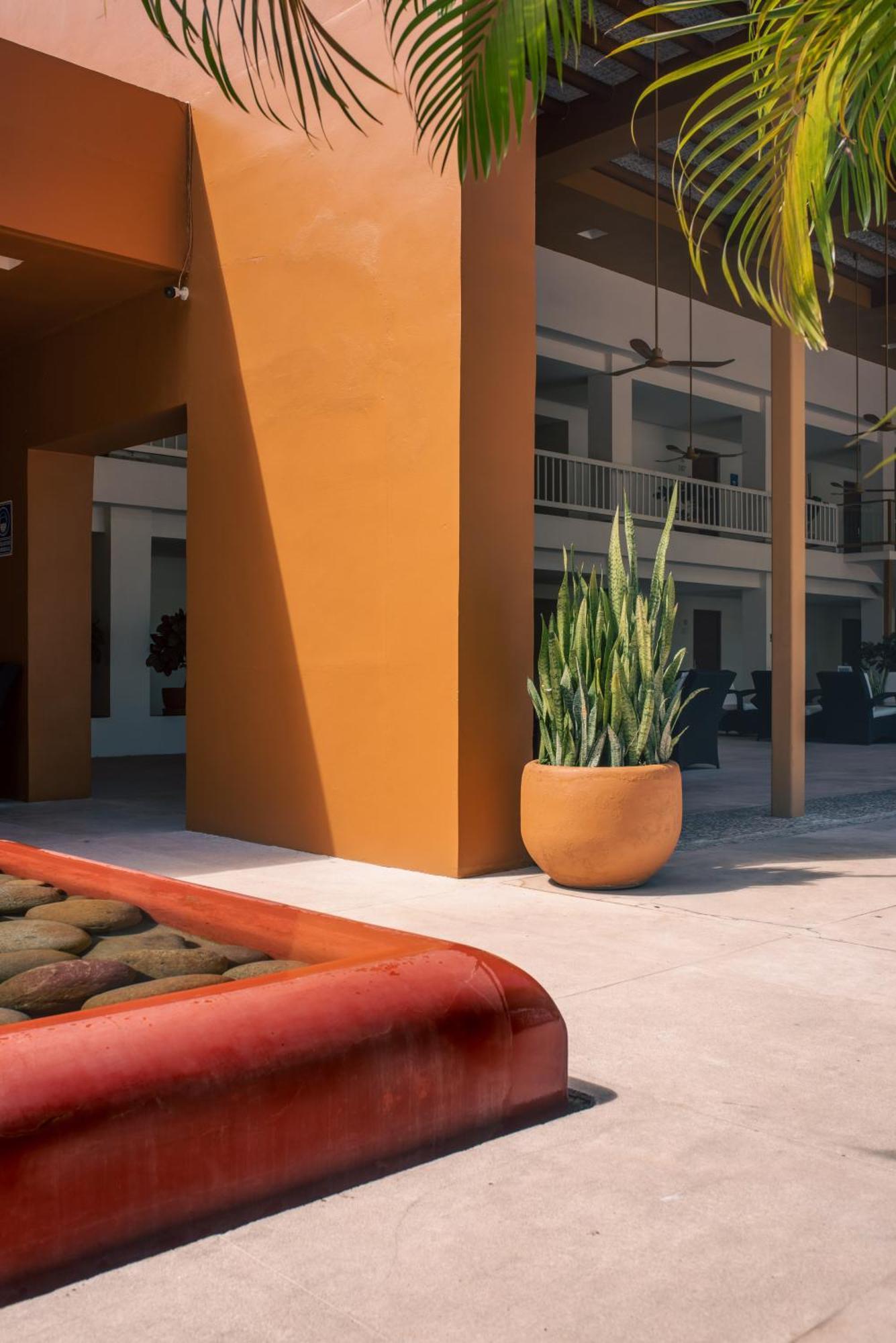 Hotel Ixzi Plus Ixtapa  Extérieur photo