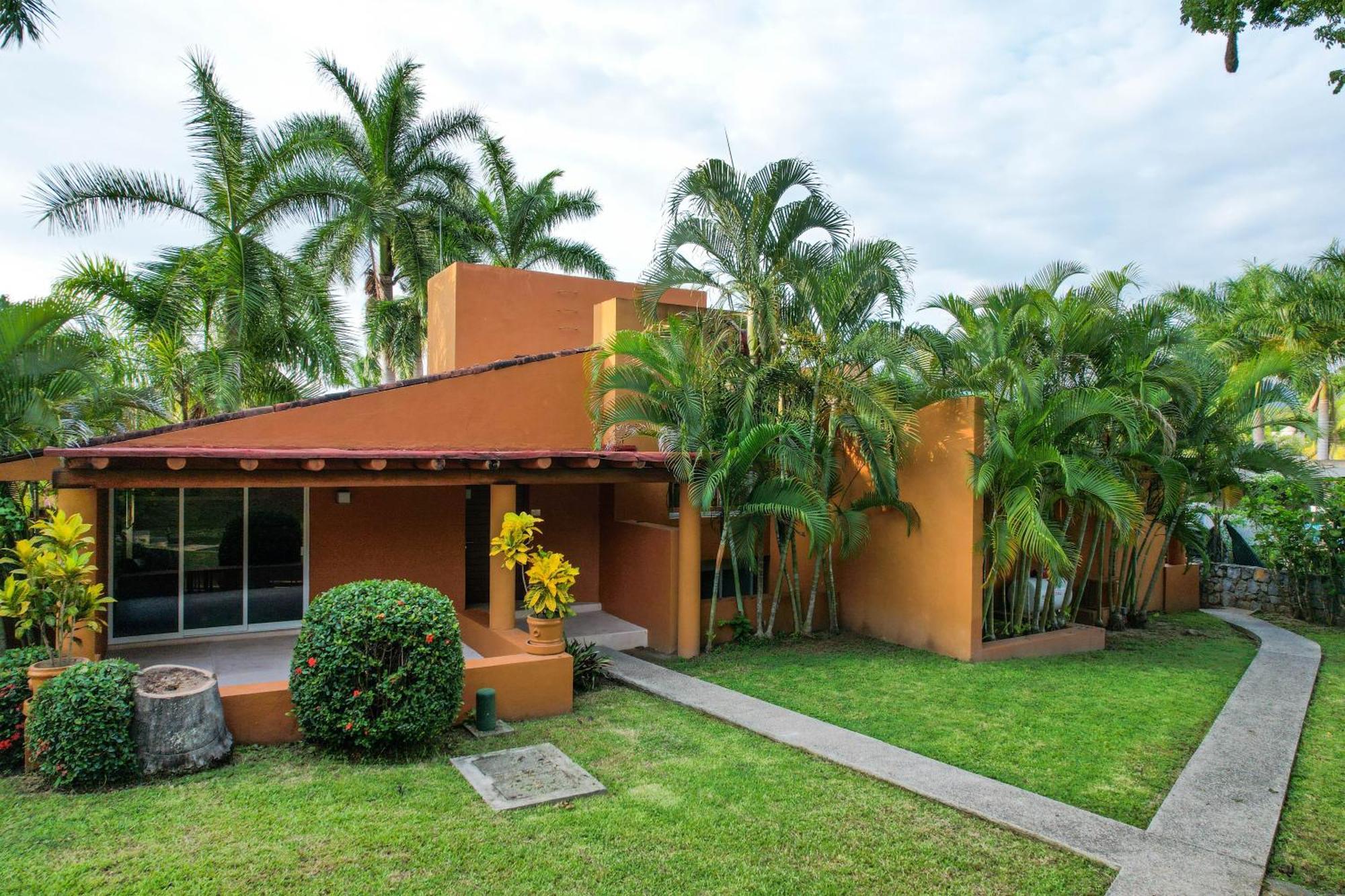 Hotel Ixzi Plus Ixtapa  Extérieur photo