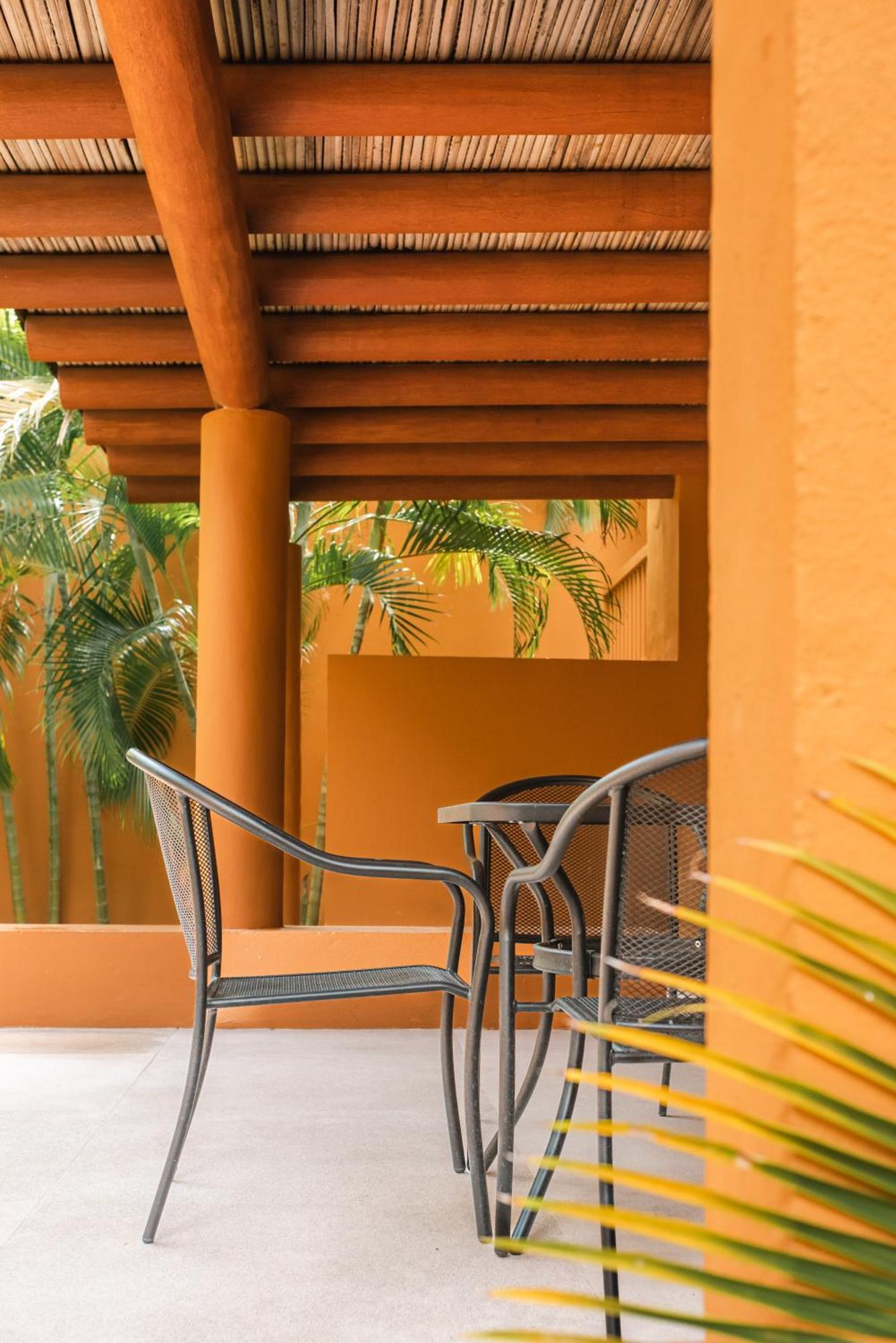 Hotel Ixzi Plus Ixtapa  Extérieur photo